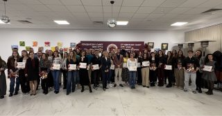 🎓 Студентският съвет при УНСС, съвместно с Алумни клуб към СС 🤝, проведе традиционното награждаване на студентите с най-високи постигнати резултати по съответните специалности! 🏆✨
🌐 Повече може да прочетете на нашия сайт ⤵️
https://sc.unwe.bg/?p=25865

Пожелаваме още много академични успехи! 🚀📚